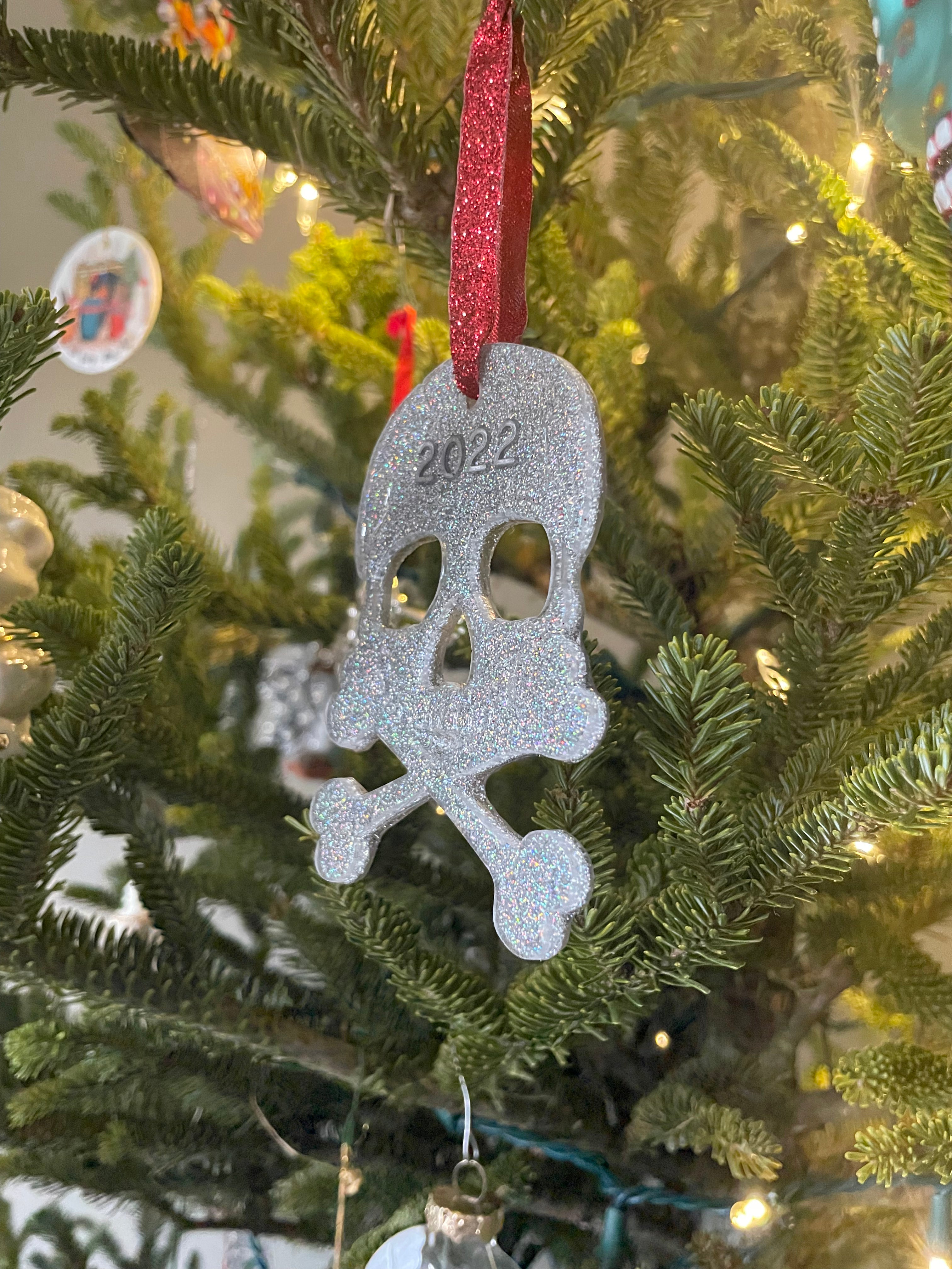 Skull And Crossbones Ornament, Xray Tech Gift, Customized Christmas Ornament, Xray Marker Ornament